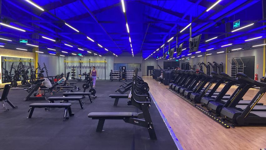 Gimnasio Smart Fit - Alameda Telecanal
