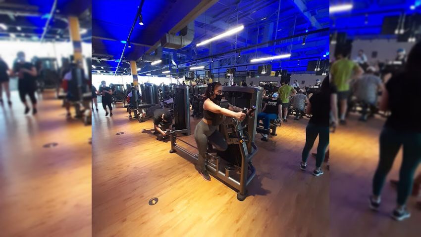 Gimnasio Smart Fit - Los Carrera